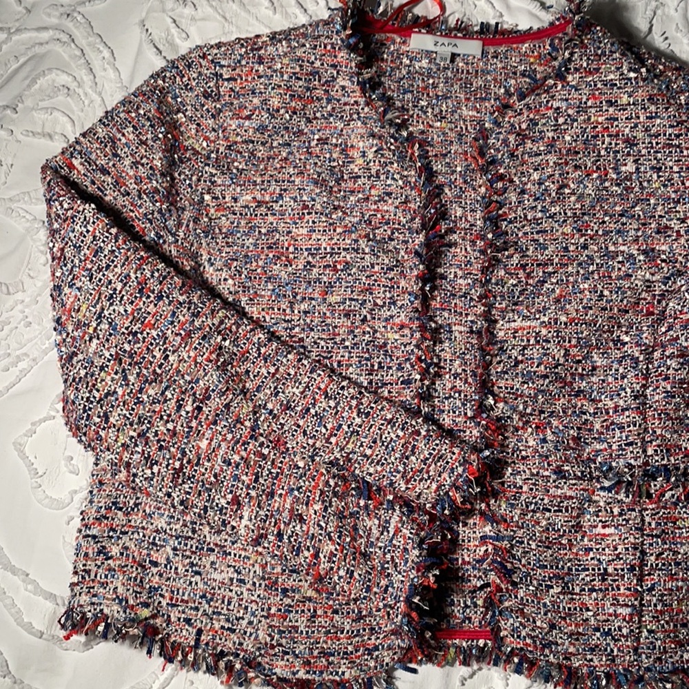 Blazer - Picture 3 of 3